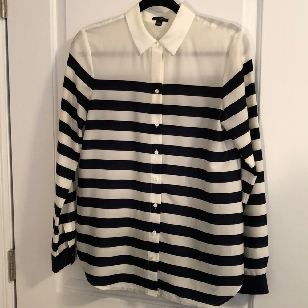 Ann Taylor (polyester) Top